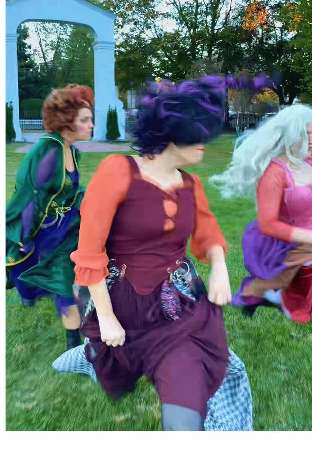 ✨🎃SISTAAHHHHS🎃✨ Winifred @DrJozzo @Disney+ #hocuspocus #sandersonsisters #halloween #salem #halloweencostume 