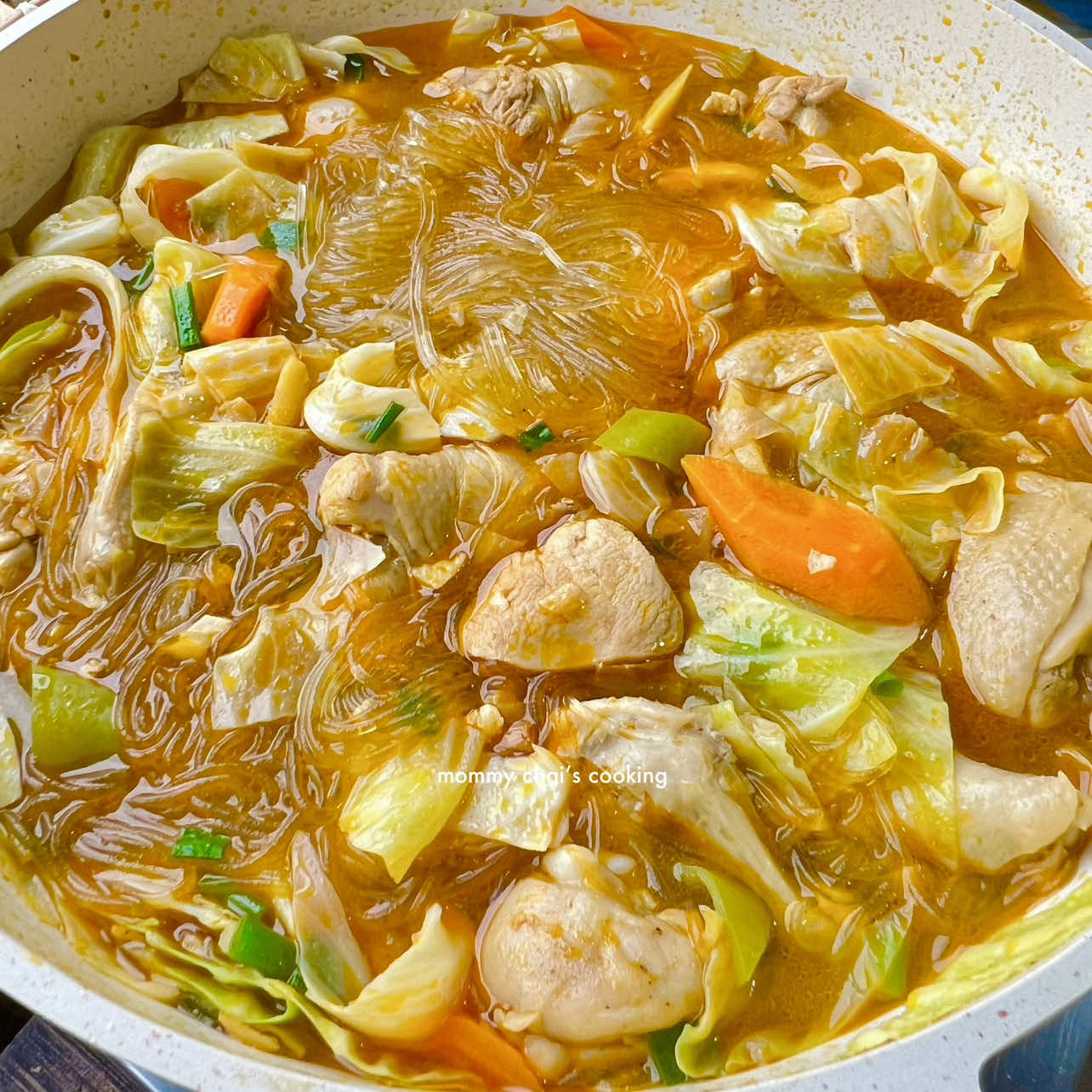 Chicken sotanghon soup #lutongbahay #foodieph #pagkaingpinoy #foryou #chickenrecipe 