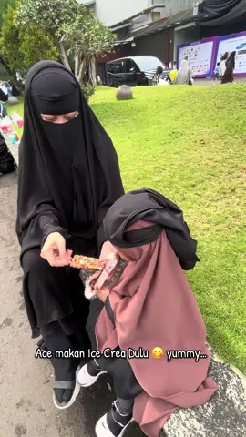 “Ade Wants Ice Cream at the Halal Food Muslim Fair 🍦✨” #MuslimKids #HalalFood #IslamicLifestyle #ModestKids #MiniSyari    