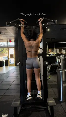 If back day isn’t your favorite you’re doing something wrong #backdayworkout #upperbody #gym 