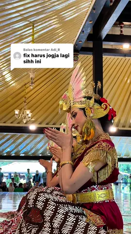 Membalas @Adi_R Banyak yang bilang, sekali ke Jogja pasti pengen balik lagi… dan salah satu alasannya ada di Kraton ✨ Di sini kamu bisa nonton tari-tarian tradisional khas Jawa yang anggun dan penuh makna. Fix, kalau ke Jogja lagi jangan cuma kulineran, tapi juga rasain budayanya langsung di Kraton! Yuk, ikut paket wisata Jogja bareng kami biar liburanmu makin berkesan ❤️” 👉 Klik bio untuk info paket & sewa transport liburan ke Jogja 🚘Sewa Mobil + Driver Jogja 🗺️ Paket Wisata Jogja 👨‍👩‍👧‍👦 Family | Solo | Private Trip 📍 Start From Yogyakarta #sewamobiljogja #paketwisatajogja  #wisatajogja #kraton 