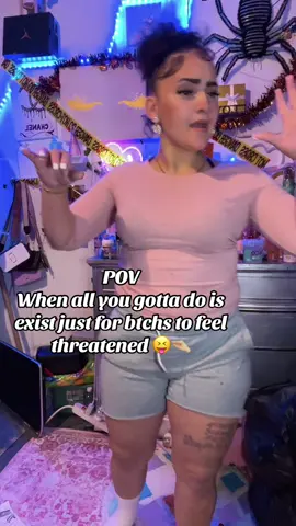 I rather die, before I walk around here looking, acting or anything like you 🤏🏼 💯#LanguageLearning #miamor_spanishfly #fentysuperbrandday #fearnoevil 