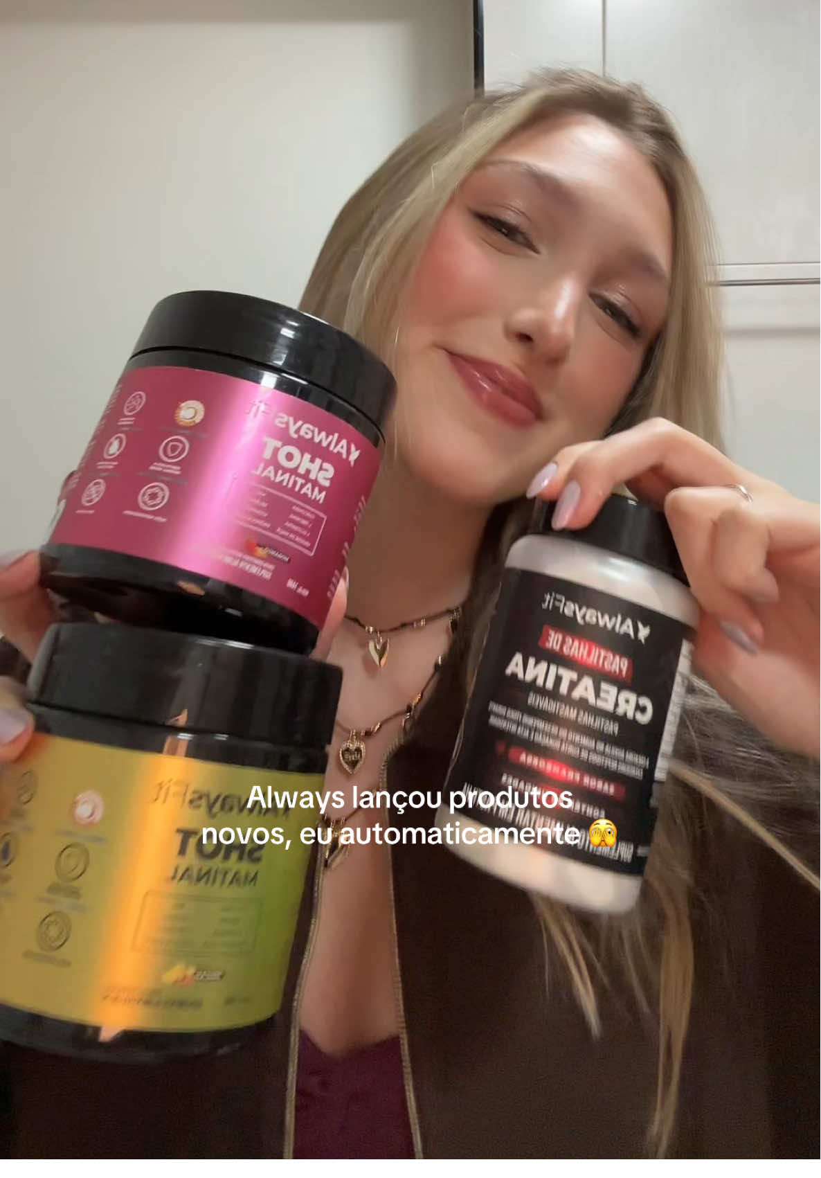Não tem como aguentar e não comprar os produtos 🫣🌟💫 Os nossos lançamentos estão demais! Novos sabores do shot matinal & creatina em pastilha, sabor framboesa e formato de coração 🩷 #shotmatinal #fyp #creatina #creatinagummy #saudeebemestar 