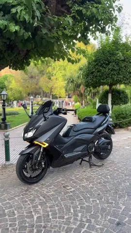 #tmax #yamaha #530 #iron #paris 