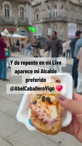 Hoy en mi live tuve mi día de suerte con @Abel Caballero Vigo. Gracias Alcalde por su amabilidad simpatía y sobre todo por el amor que le tiene e Vigo ♥️. #alcalde #abelcaballero #vigo #galicia #parati  @vigoalminuto @Metropolitano @Faro de Vigo 