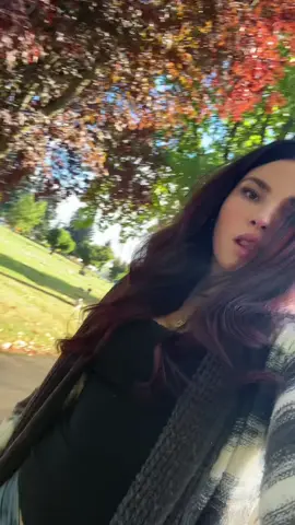 Elena Gilbert fall autumn spooky vibes 