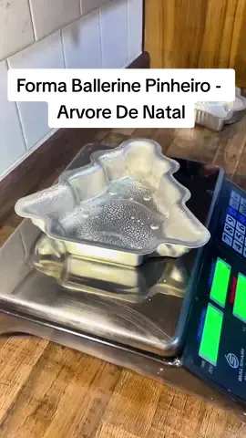 Forma Ballerine Pinheiro - Arvore De Natal Médio18cmx18cmx4,5cm (alumínio) Caparroz - Linha Especial Natal