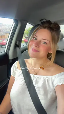 i love thrifting fall outfits, it’s the most fun season for clothes. i can’t WAIT to wear the trench this fall in paris omg🤭 #autumnaesthetic #digitaldiary #thriftinghaul #falldrive #autumninparis 