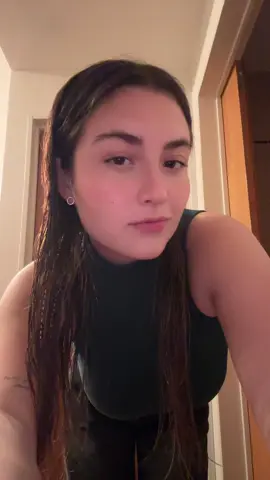 el pelito mojado nada que ver