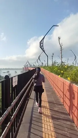 joging date...#Jembatan Pandansimo. #jembatanpandansimo #kulonprogo#sunriseview 