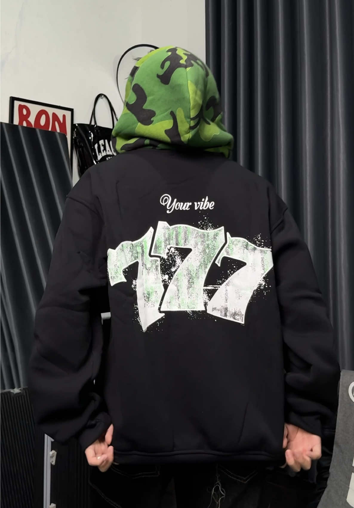 Áo Khoác Zip Nỉ Bông Form Rộng Nam Nữ YOUR VIBE Phối Nón Hoa Tiết Camo Nổi Bật #aokhoac #hoodie #hoodieboxy #hoodiezip #hoodienibong 