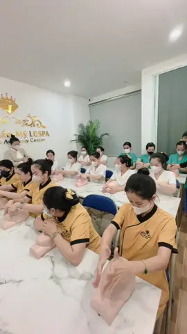 Học spa #lấynhanmunbangtay#chamsocdamun#chamsocdaseo#chamsocdanam#tanbinh   &Acedemy