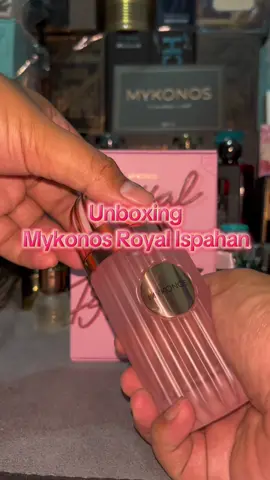 Unboxing Royal Ispahan 100ml from @Mykonos 🤩💕 #fyp #fypシ゚ #mykonos #mykonosroyalispahan #parfumcewe 