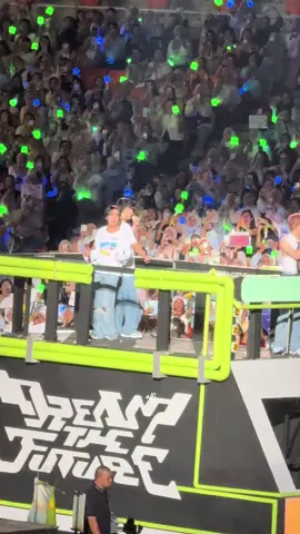 Tbtb dia senam 😭😭🫵🏻 #nctdream #tds4jakarta #haechan #jeno #chenle 