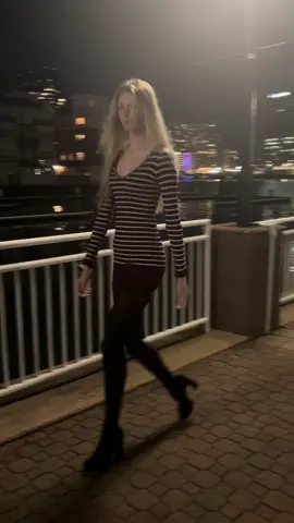 I just love a good pair of heels #tallgirl #tall #heels #walk #tallgirlproblems 