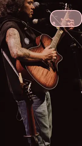 #lin lin သီချင်းကိုခံစား မငိုကြေးကွာ...😥😥