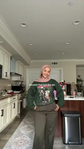 These are the olive green #trousers #trousersoutfit #hijabifashion 