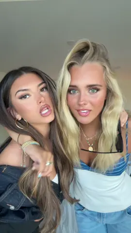 Back with my bestest friend @ur mom.com 