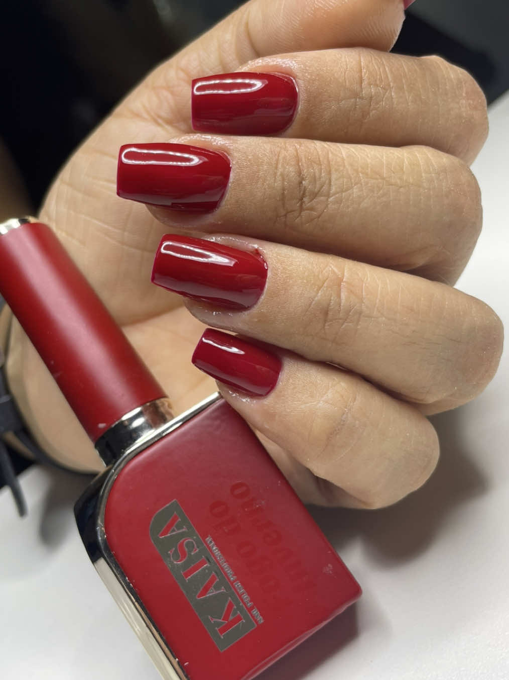 KKK Quem também ama um vermelho ? ❣️✨  “O vídeo foi ideia da cliente” 😹  #unhavermelha #nails #unhas #manicure 