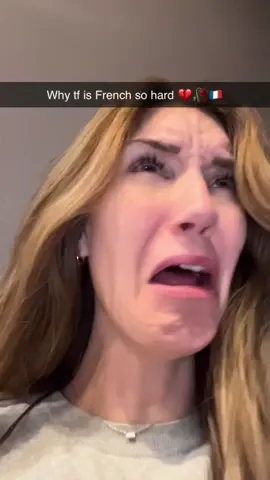 french speakers or lingotok, i need answers rn 🥺👉👈 #frenchtok #french #learnfrench #lingotok #lindsg
