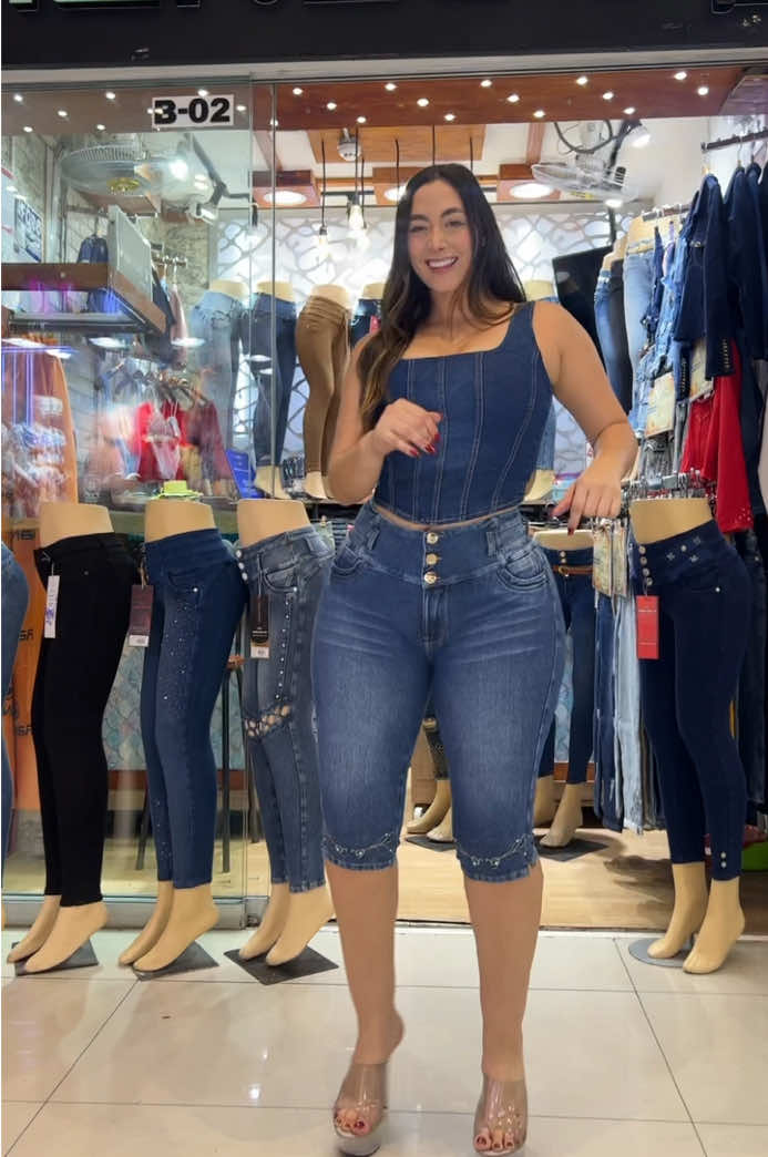 🛍Visítanos en la Galería La Koketa😱 tienda B-02✅ #jeans #gamarra #jeansviral #ropafemenina #jeansdemoda 