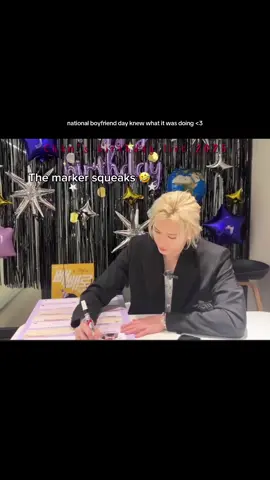 Bang Chan birthday live 2025 !!! Thank you so much for coming to hang out with us before you had to rush off to your schedules, Channie ❤️🥺 I hope you had a great day with your members, eating yummy food, and playing genshin in bed!! I adore you so much. ❤️