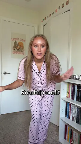 Always forget how much hats add to an outfit #hats #pickanoutfitwithme #myoutfit #roadtrip #fashiontiktok 