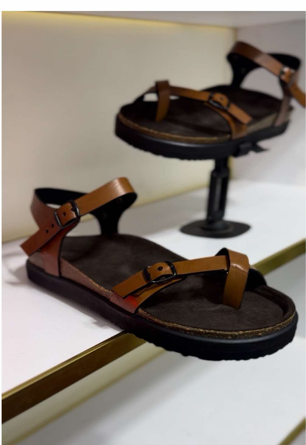 modèle Pkon shoes Vip 👑 numero ☎️ de téléphone 774784855