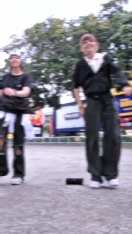 ft. @ari.  gnt to de greve em postar aq mt paia so pode ser 5 tags 😭😭 #TWS #투어스 #TWS_HSKT #HeadShoudersKneesToes #247WithUs @TWS 