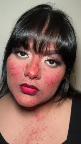 ⚠️FAKE BLOOD⚠️  final girl and her makeup brush🩸💋 #halloweenmakeup #halloweentransition #fyp #makeuptransition #31daysofhalloweenmakeup 