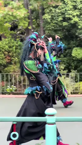 カラスダンサー🐦‍⬛人気アリ #カラスダンサー #ザヴィランズハロウィーン #東京ディズニーランド #ディズニーダンサー 