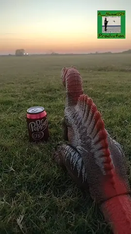 living my best life                                                                       it took so long to have no one there  to see me do this  #spinosaurus #drpepper #sunset #silly #fyp 