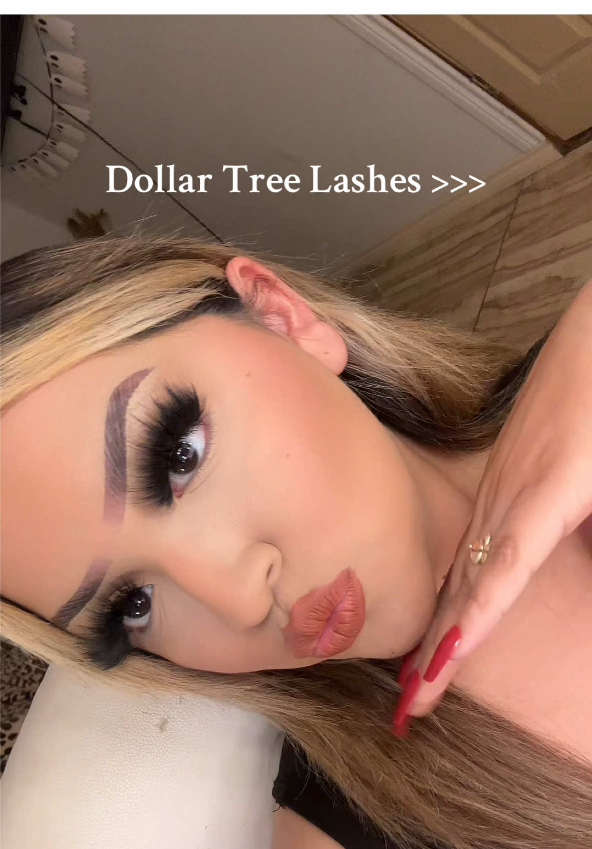 Dollar Tree Lashes are always gonna do it for me 😍✨🤌🏻 #ionilashes #dollartree #lashes #eyelashes #eyelashes 