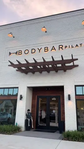 i am now a person that works out on vacation 😏#bsnrnbaddie #bsnrn #pilatesworkout #pilatesinstructor @BODYBAR Pilates 