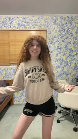 #barklikeyouwantit #dance #college #single #findmeaboyfriend 