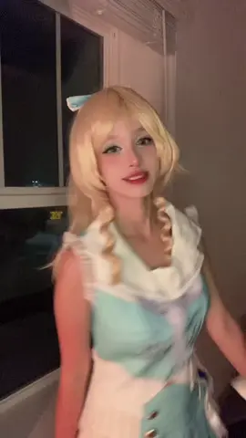 I miss this trend sm waaa also idk if this is on sync I have my headphones on lol.. #eliayase #lovelive #fyp #lovelivecosplay #eliayasecosplay 