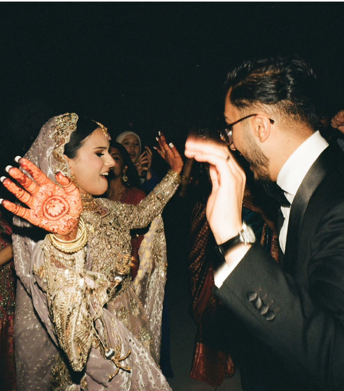 don’t have time for a TikTok? It’s ok just make everyone do silly moves #pakistani #wedding #cousins #fun #fyp 