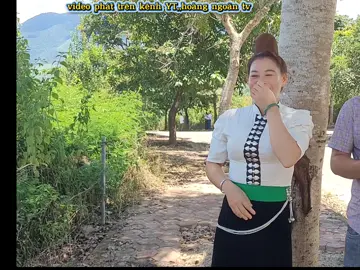 hát nghe buồn lắm chị ơi 