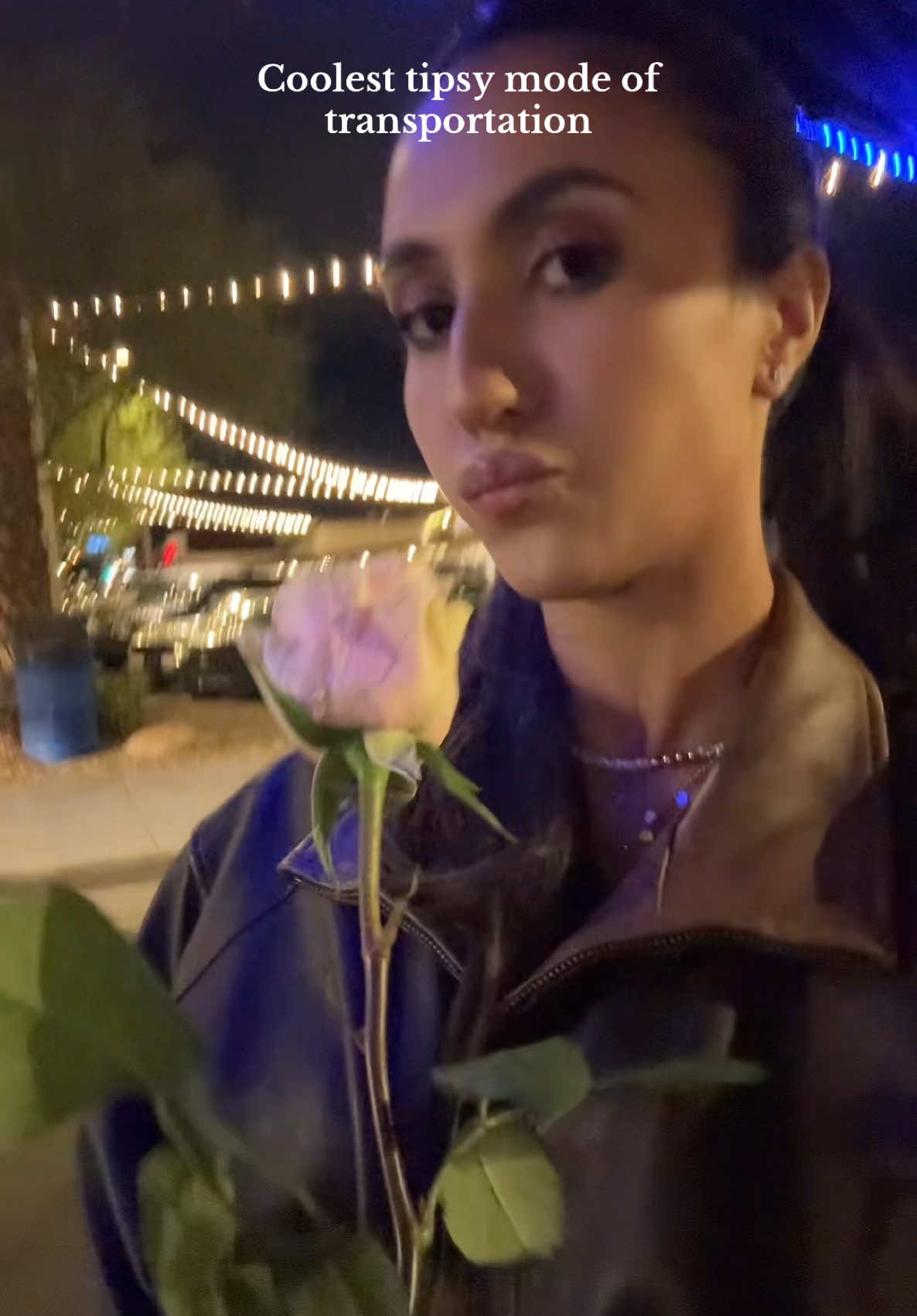 That blanket must be filthy but it’s still so darling to have 🙈🌹 #golfcartinthestreets #golfcartgirl #golfcartride #nightout #golfcarttour 