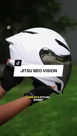 Gaperlu repot lepas helm kalo mau minum, udah pada punya belum? #belihelm #belihelmsni #helmetloversindonesia #jitsuhelmet #jitsuofficial #neovision 