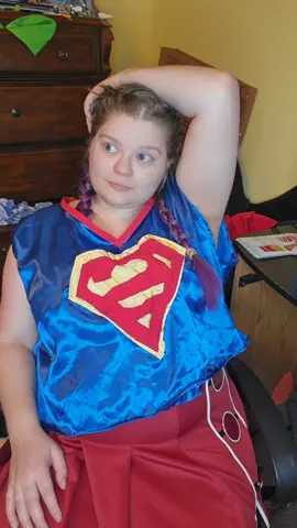 my tripod being dramatic is a paid actor XD Lmao #supergirl #superman #kara #justicegang #dccomics 