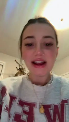 It’s starting to feel like this song outside 🍂🍁