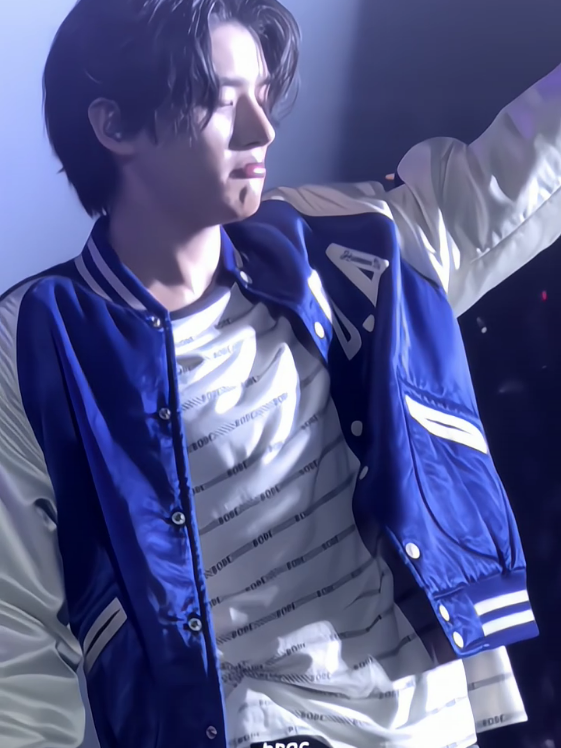 Jake tali pinggangnya mahal,tumben ke GK kelihatan tuh semvak mahalnya😭🔥 #JAKE #ENHYPEN 