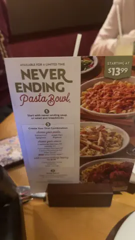 pasta? I hardly know her 🍝👹 #olivegarden #neverendingpastabowl @mandiii<3 