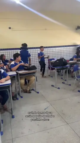 VÍDEO - 🕺🏽Aluno viraliza na rede vizinha com trend 