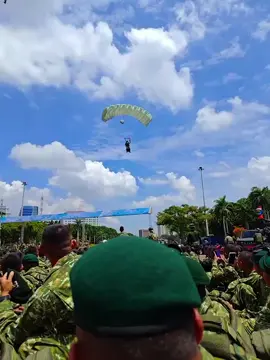 Lari Upin lariii...😭#huttnimonas#promoseruweekend #huttni80monas#tniindonesia🇮🇩 