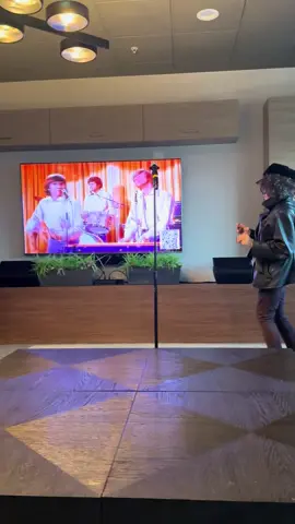 #imabeliever #tiktokbubbielovesya #costumekareoke #oldladiesoftiktok #sjmendelson1 