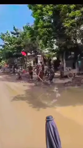 Bộ đội cụ hồ không ngại gian khó giúp dân khắc phục thiên tai #YeuBoDoi #QĐNDVN #BDCHVN #mientrung 