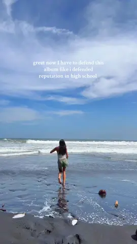 Are some of the lyrics cringe? Yes. Do I think it’s SO fun? Also yes. ❤️‍🔥 #thelifeofashowgirl #taylorswift #tloasg #fyp