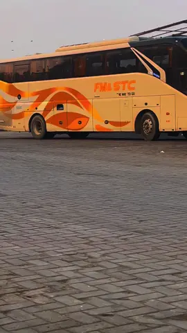 کہاں وفا ملتی ہے مٹی کے ان حسین انسانوں سے  یہ لوگ بغیر مطلب کے خدا کو بھی یاد نہیں کرتے